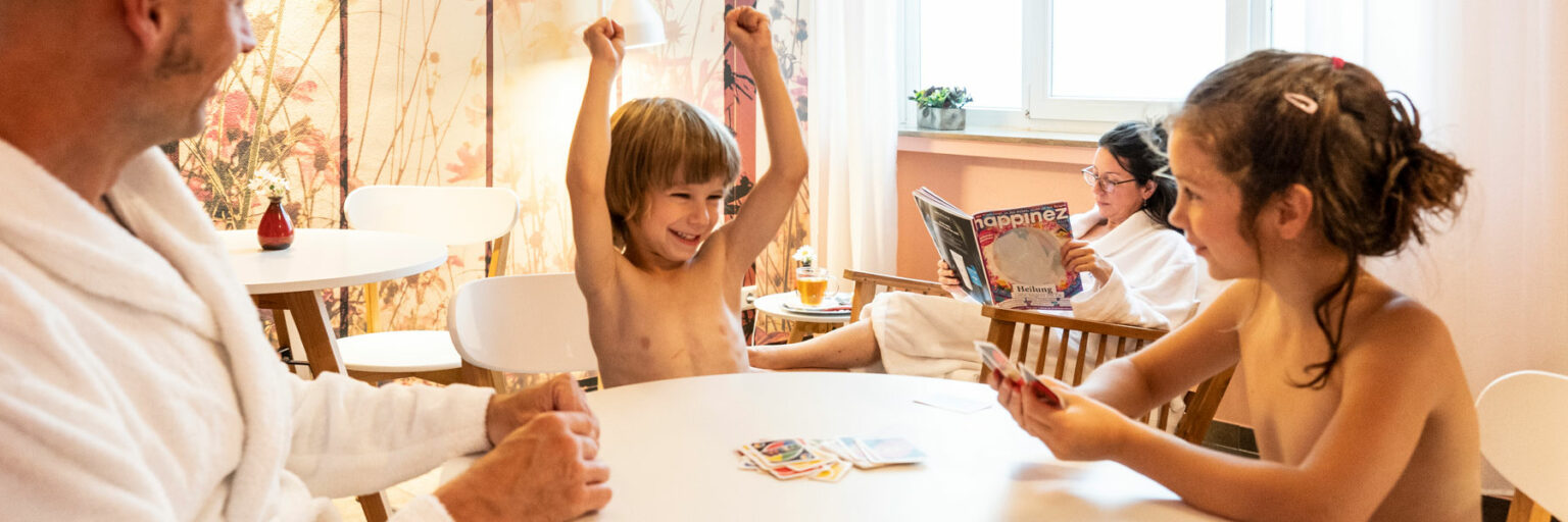 Badehaus-Banner-family-04